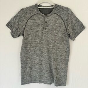 Lululemon Metal Vent Tech Short Sleeve Henley Shirt – Gray - Men’s Size Small